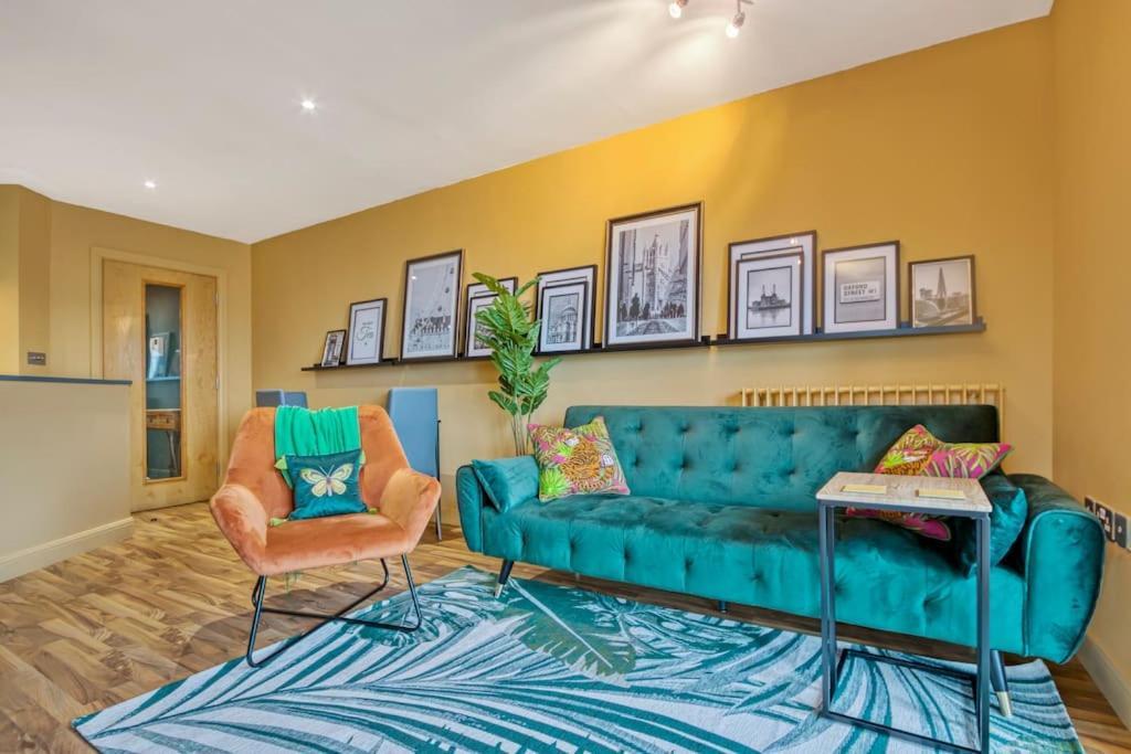 2 Bed Docklands Apt- 02 & Excel * Londra