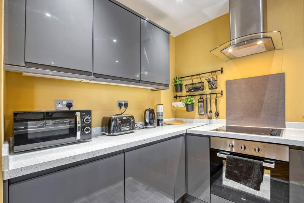 Appartamento 2 Bed Docklands Apt- 02 & Excel Londra
